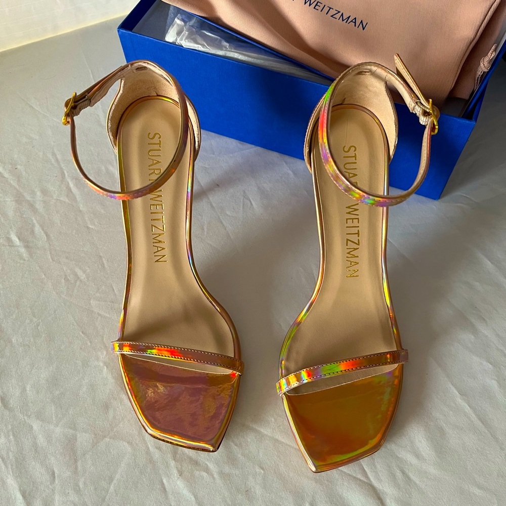 Stuart Weitzman Nudistcurve 100